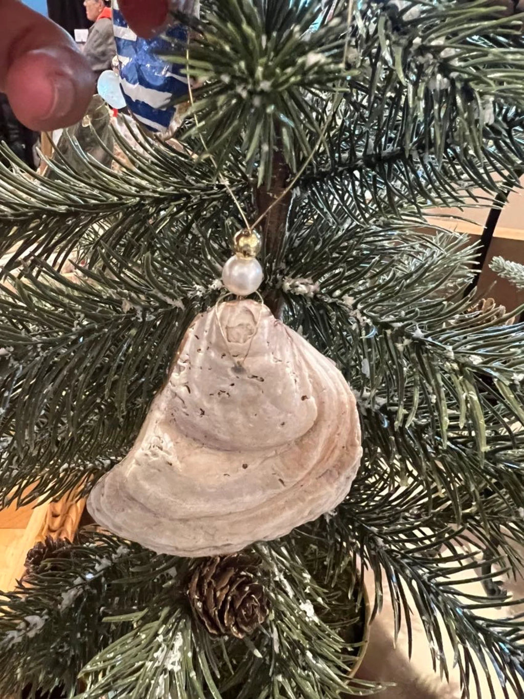Periwinkle blue Hydrangeas Ornament. Hydrangea Shell Christmas Ornament.