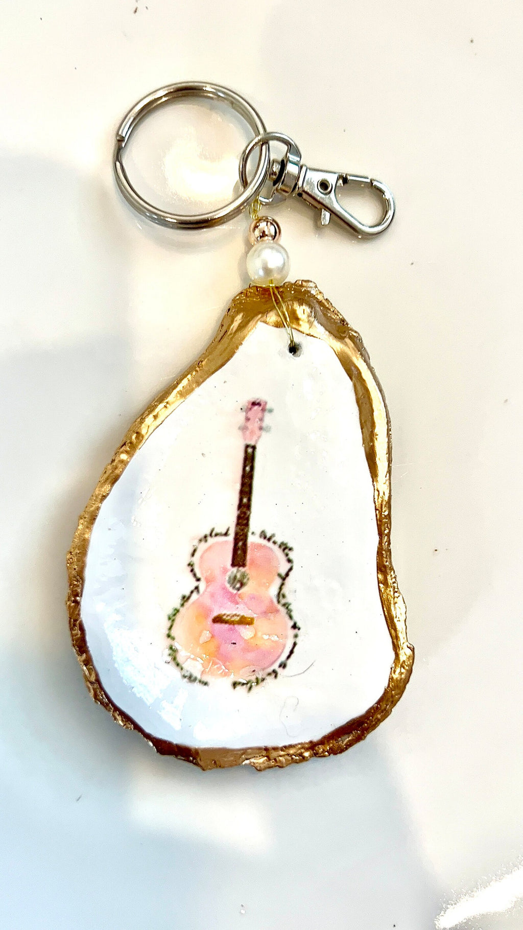 Swiftie keychain Swiftie gift idea. Swiftie lover gift Pink Guitar key chain. Swiftie party favor idea. Taylor party favor idea keychain