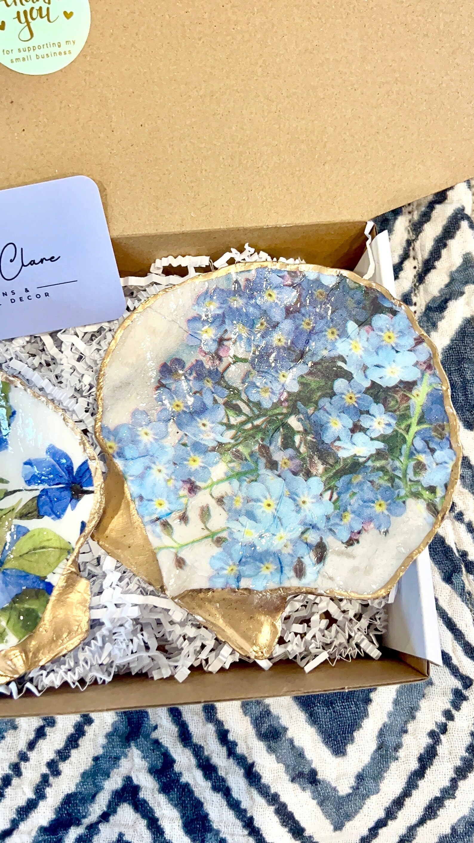 Blue Floral Scallop shell set of two trinket jewelry ring AirPod dish