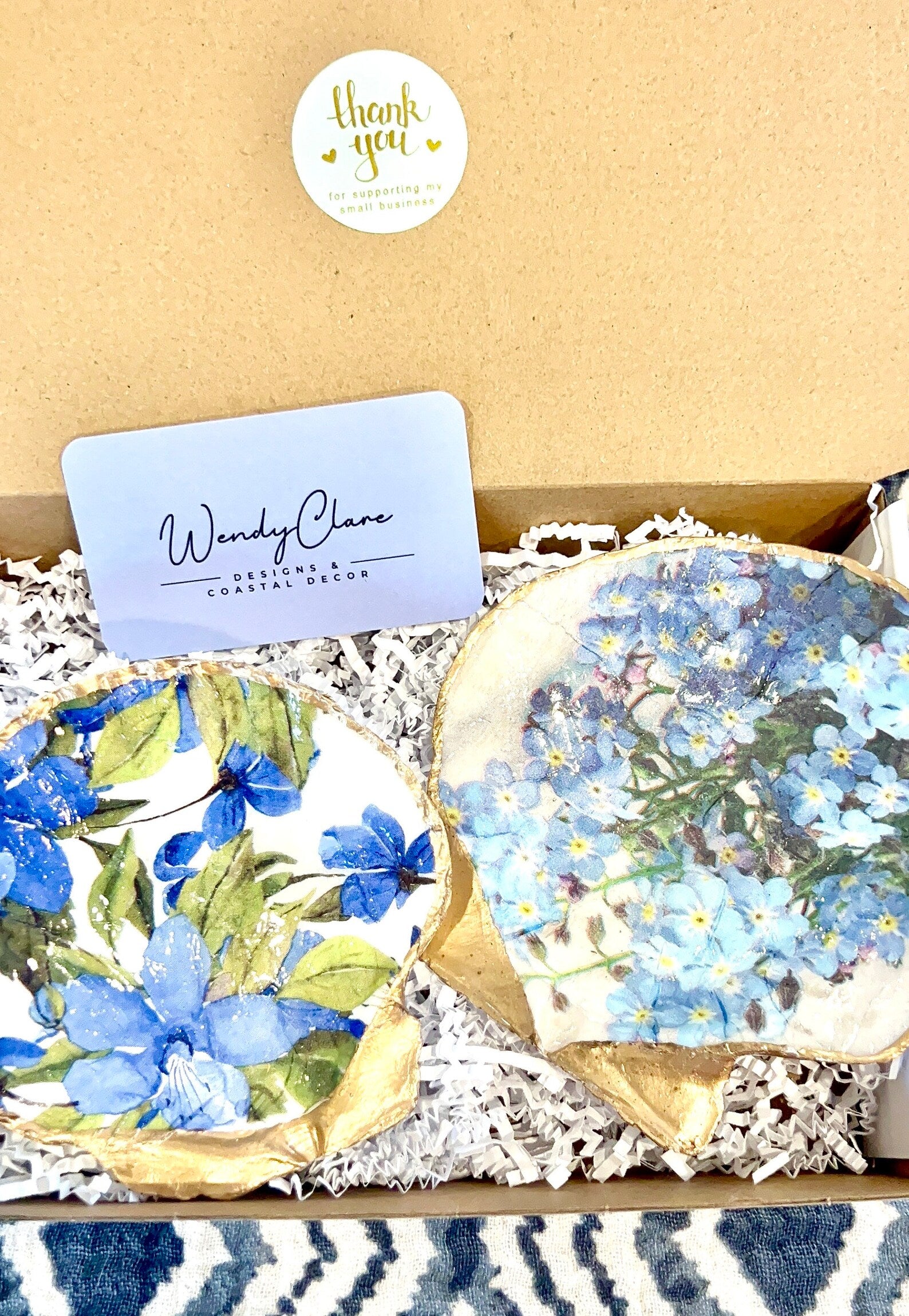 Blue Floral Scallop shell set of two trinket jewelry ring AirPod dish