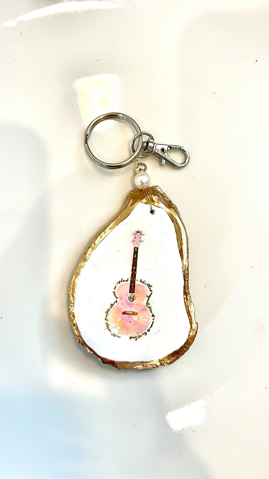 Swiftie keychain Swiftie gift idea. Swiftie lover gift Pink Guitar key chain. Swiftie party favor idea. Taylor party favor idea keychain
