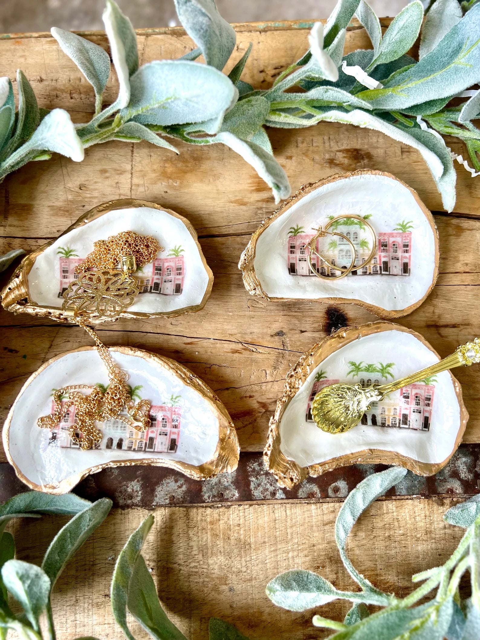 Rainbow row Charleston oyster shell dish