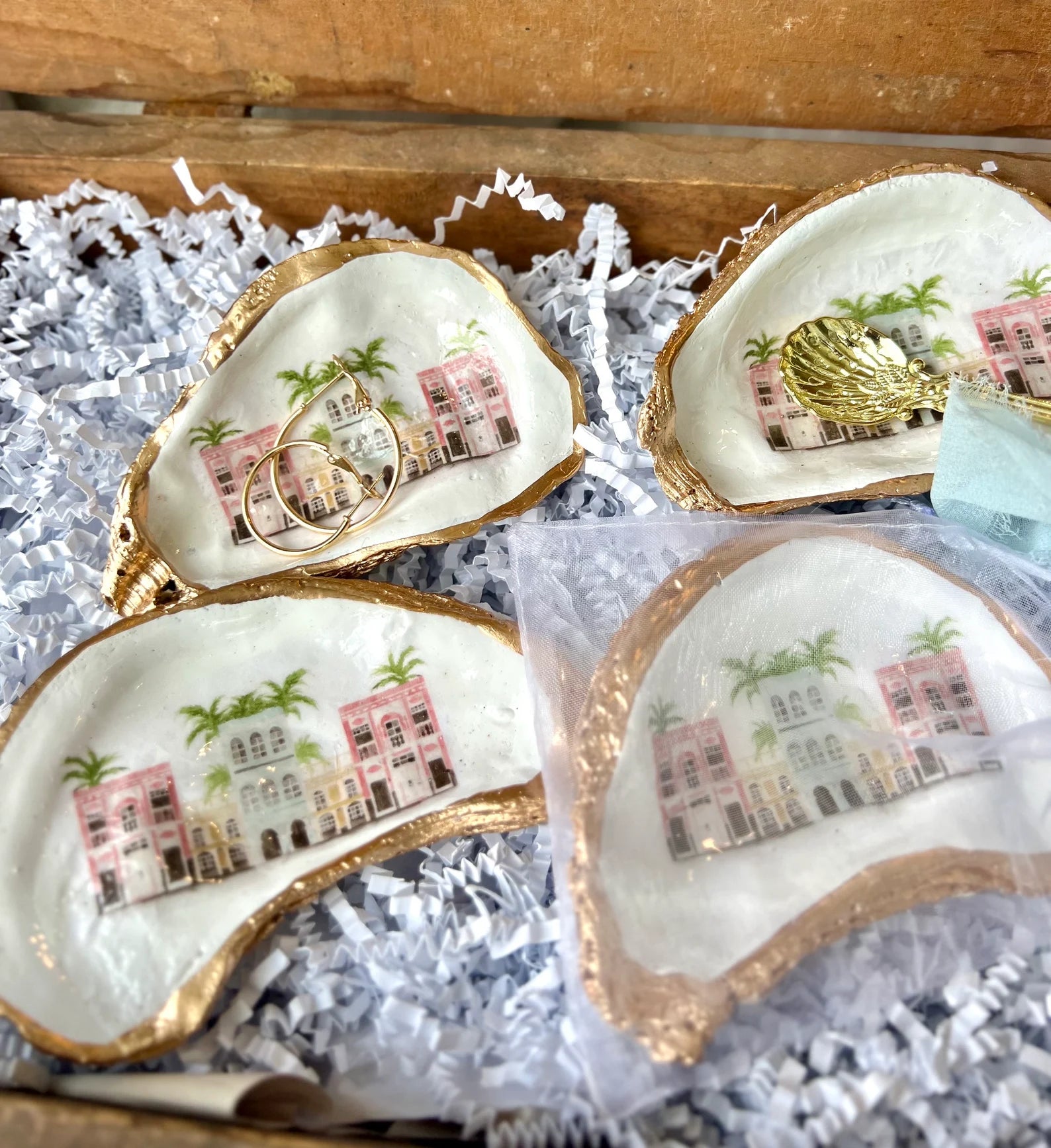 Rainbow row Charleston oyster shell dish
