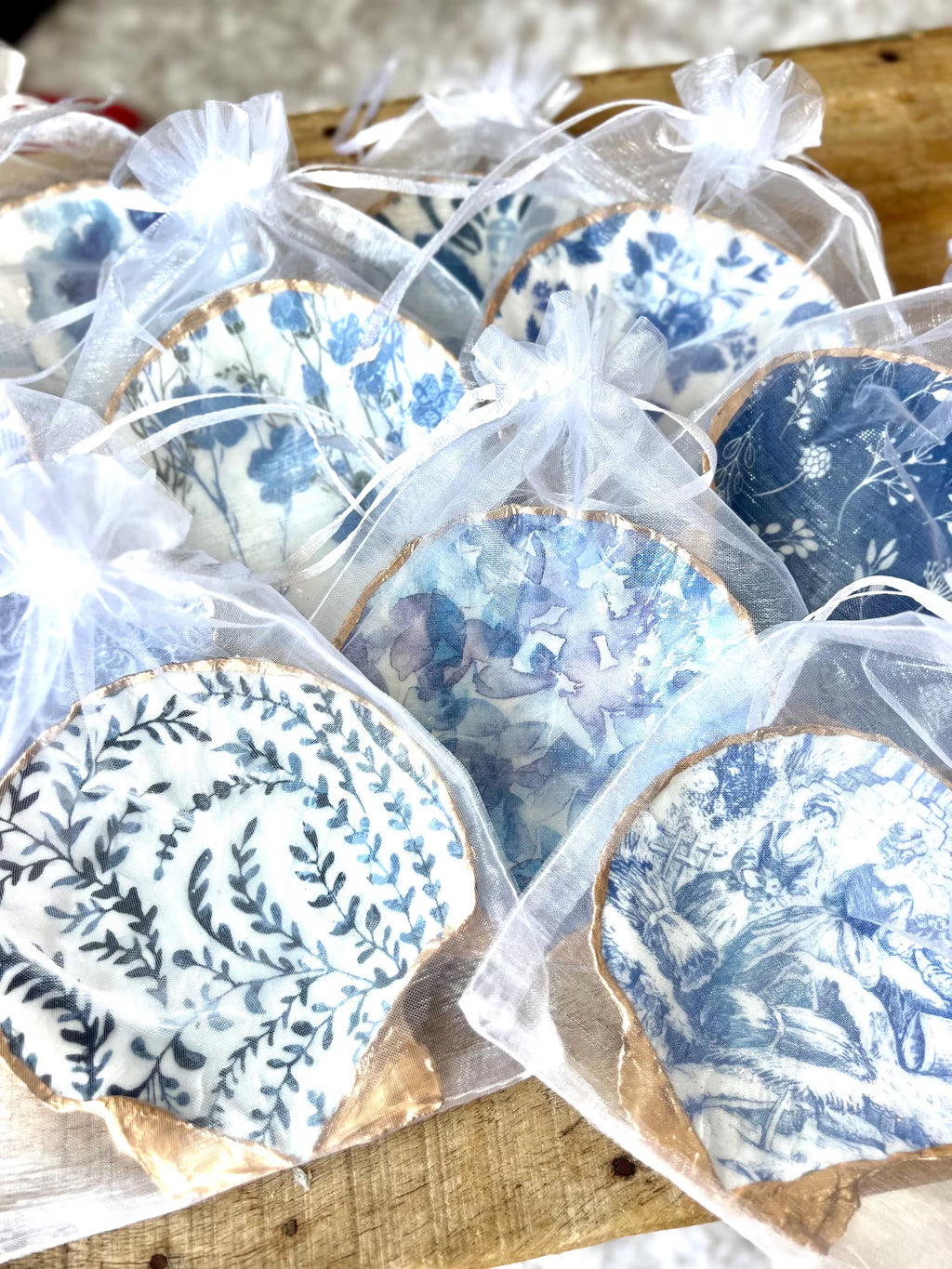 Beach wedding favor dish Blue & White scallop shell trinket dish
