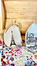 Paris France oyster shell Ornament or Trinket ring Dish French Souvenir & Memento.