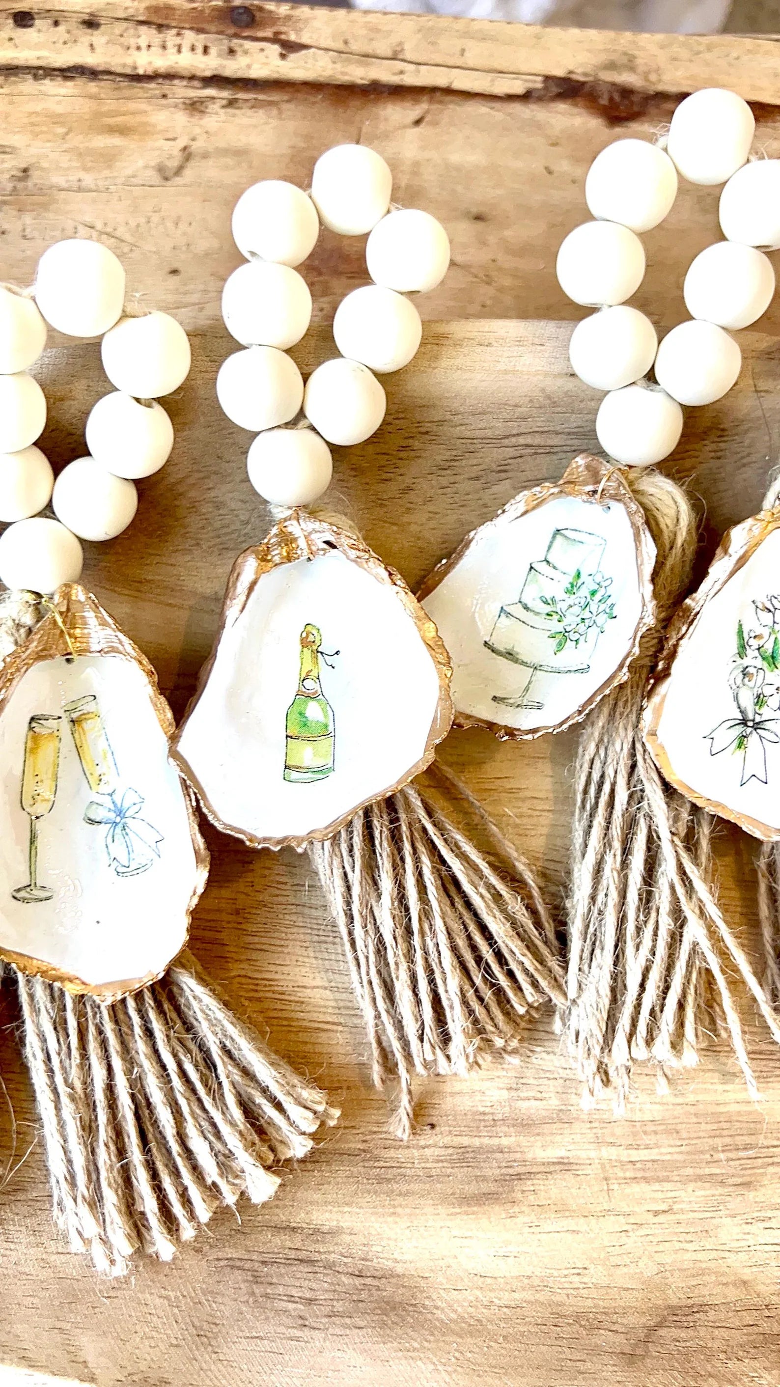 Pearls and Prosecco Party Favor