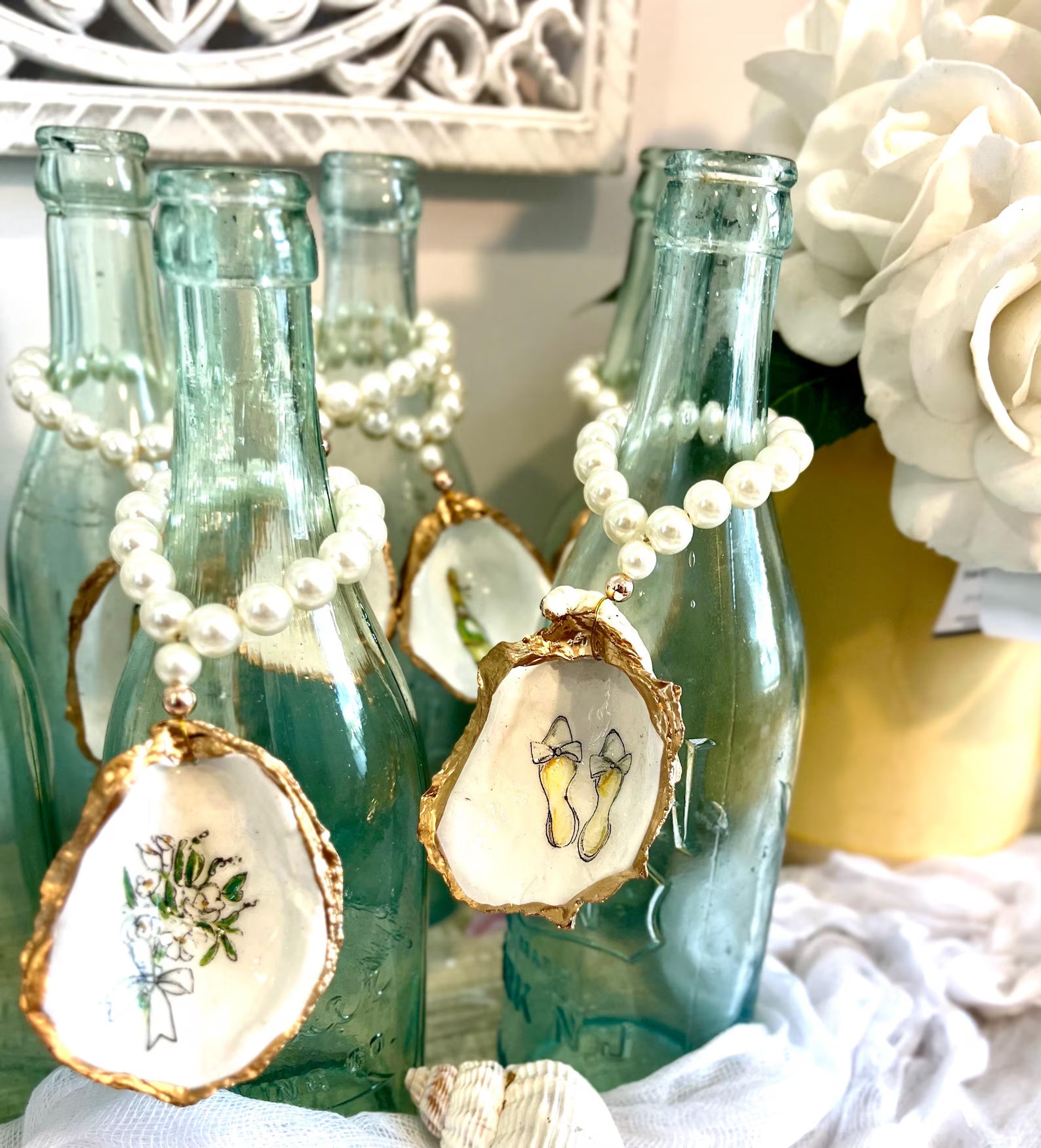 Pearls and Prosecco Party Favor