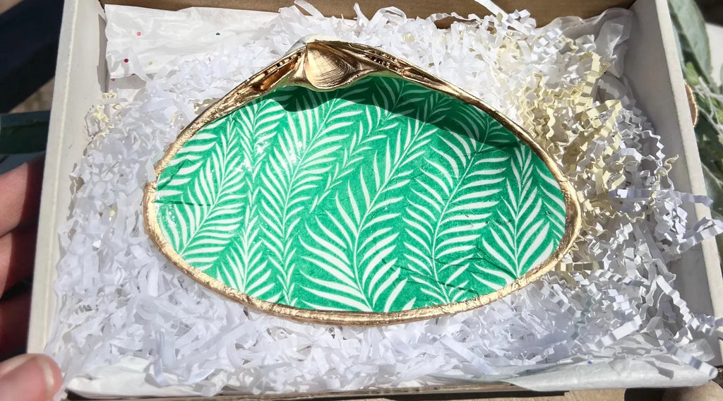 GREEN & WHITE tropical shell ring dish bridal shower favor
