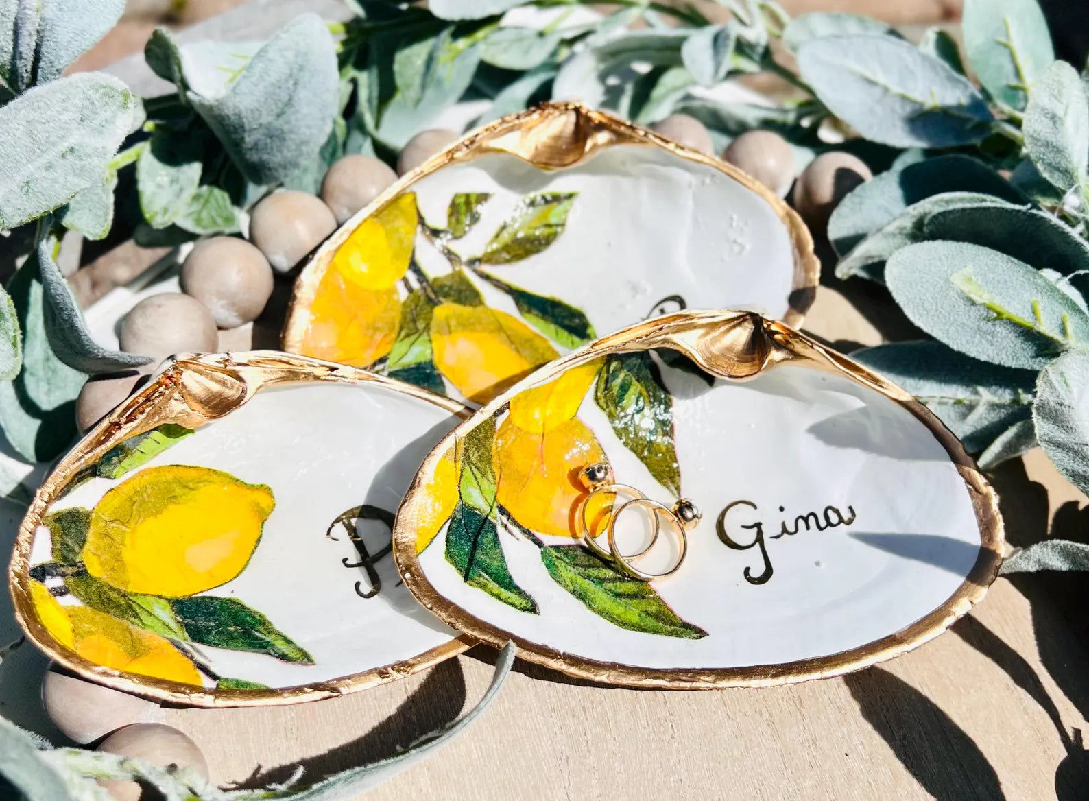 Bridesmaid gift shell dish. Bridesmaid basket idea handmade. Bridesmaid box gift.
