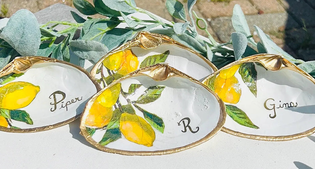 Bridesmaid gift shell dish. Bridesmaid basket idea handmade. Bridesmaid box gift.