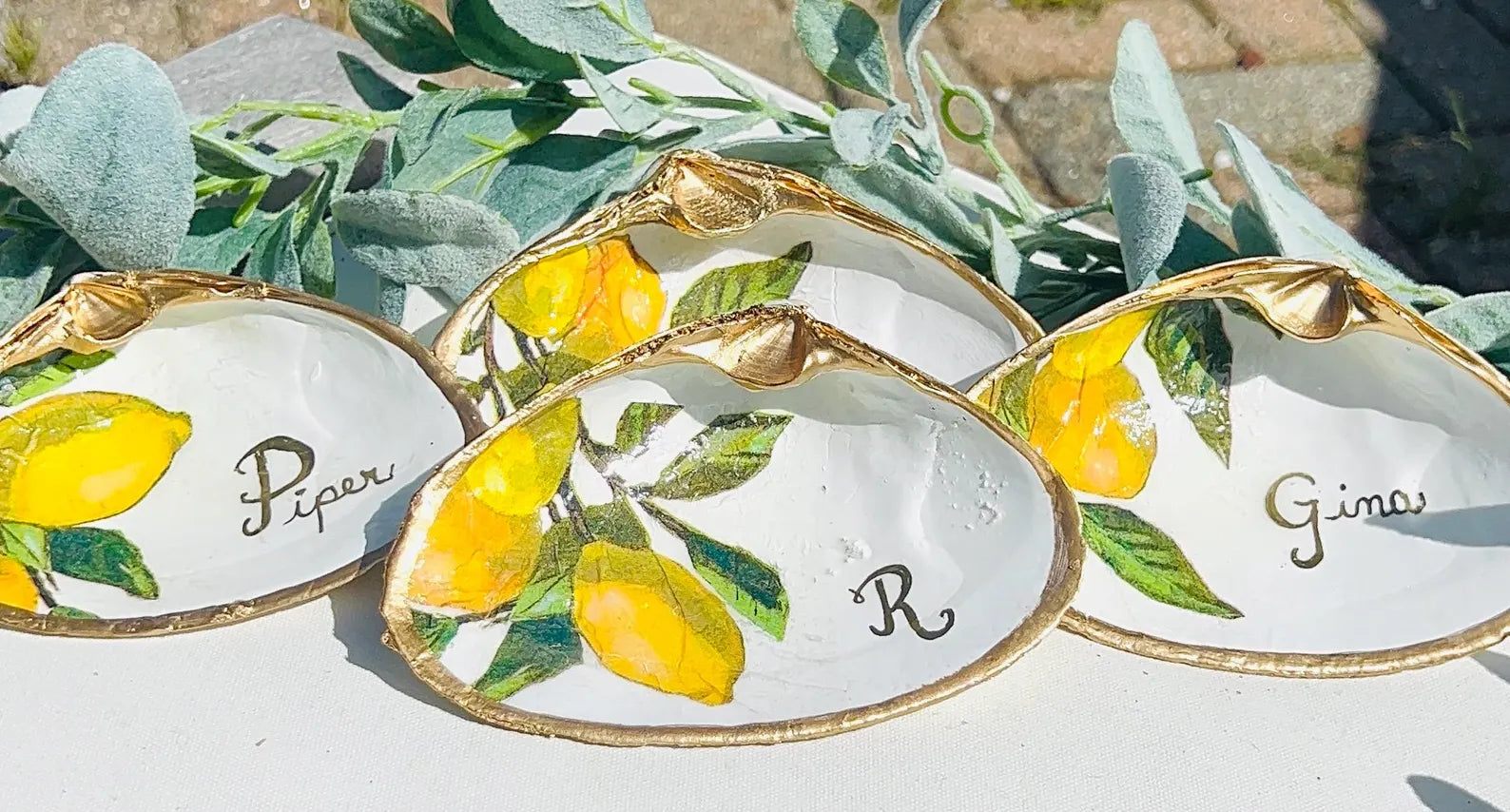 Bridesmaid gift shell dish. Bridesmaid basket idea handmade. Bridesmaid box gift.