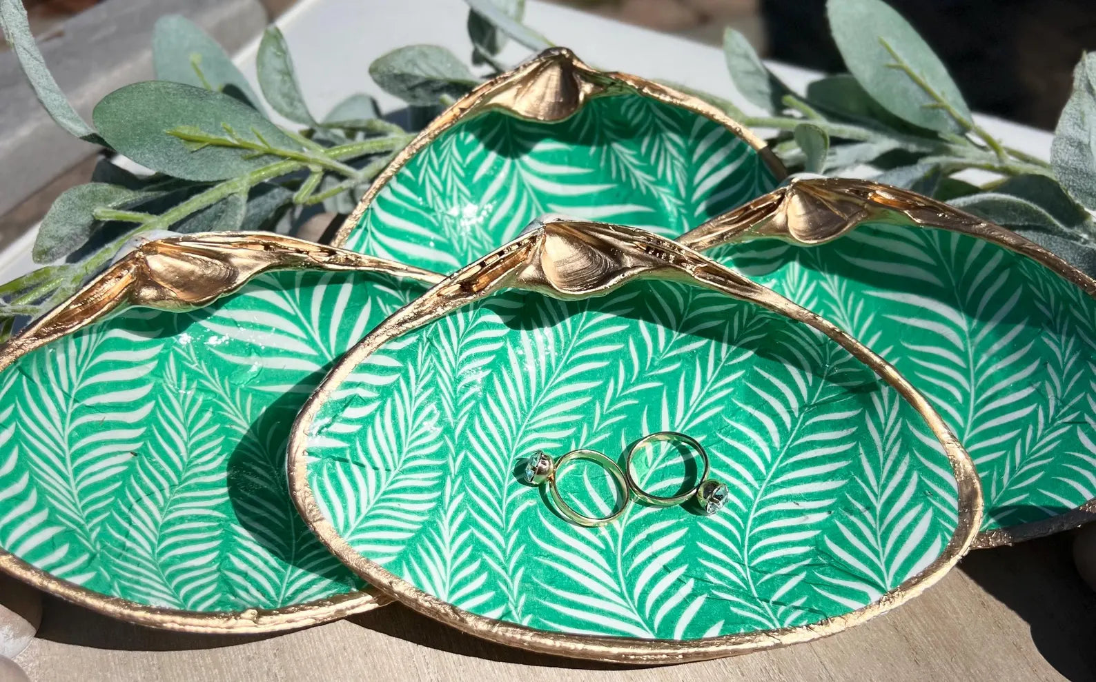 GREEN & WHITE tropical shell ring dish bridal shower favor