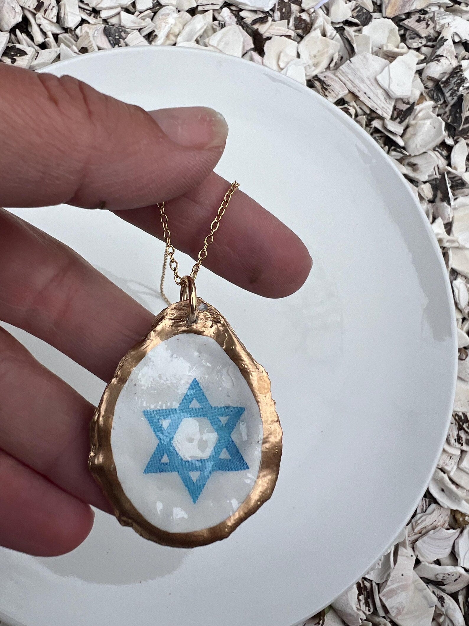 Coastal Oyster Shell Pendant Necklace