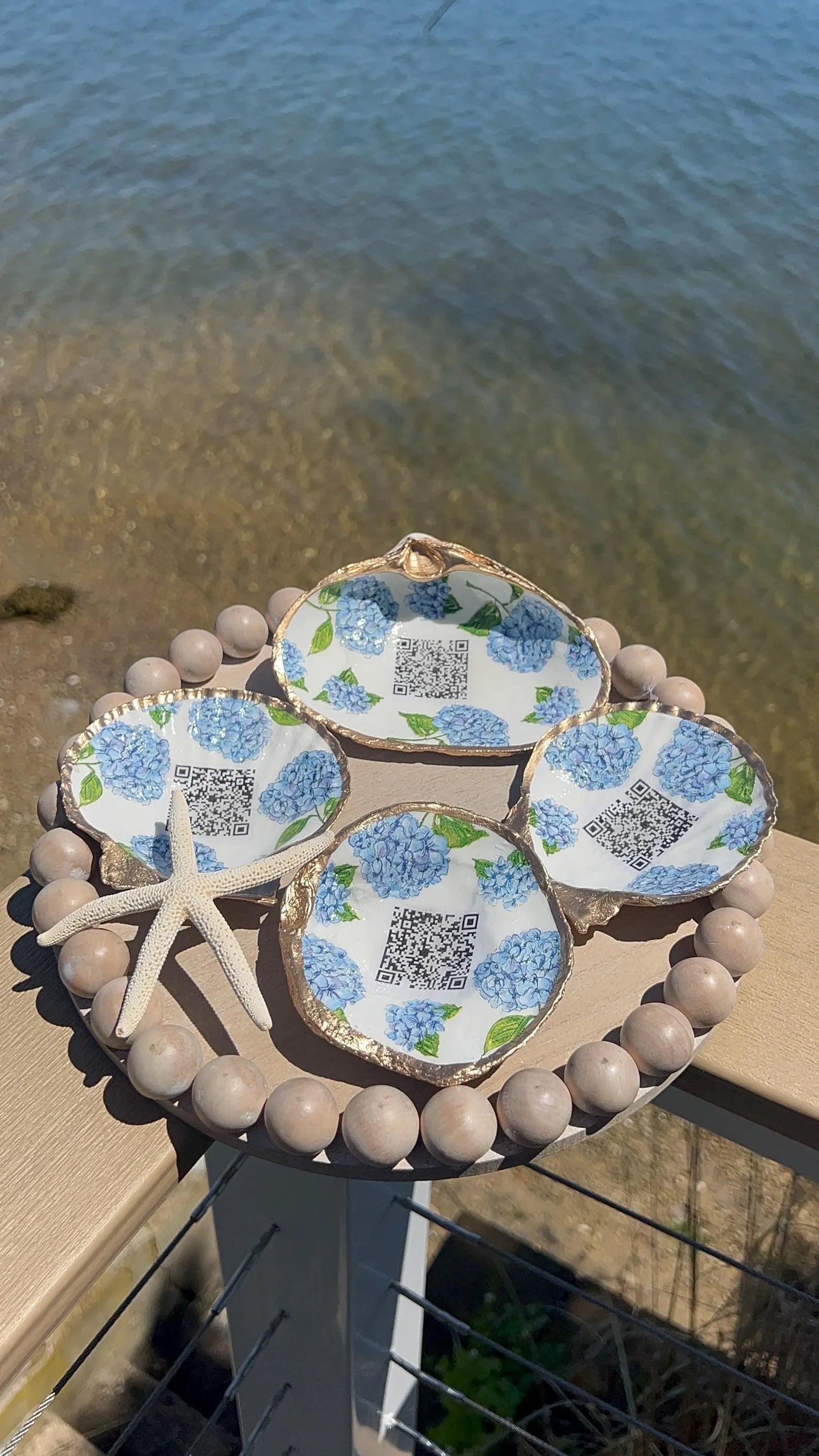 QR Code Shell Display