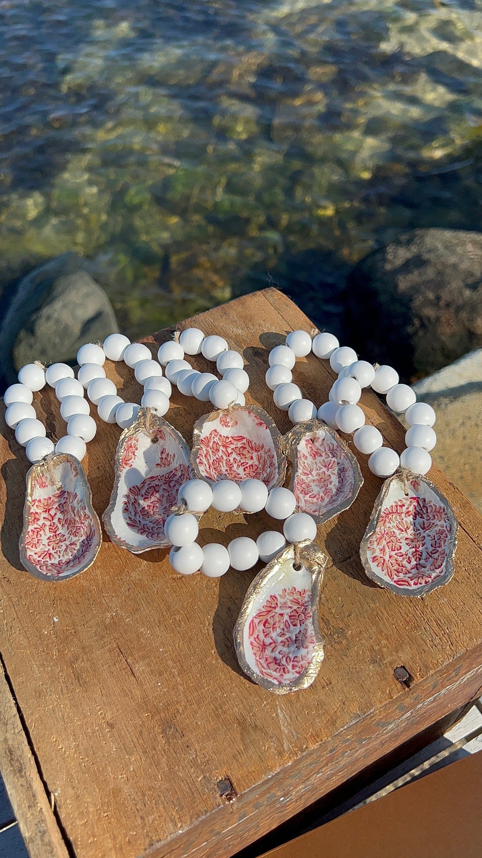 Custom napkin rings. Oyster shell napkin ring. Beach table decor. Coastal napkin ring. Christmas/New Years/thanksgiving napkin ring