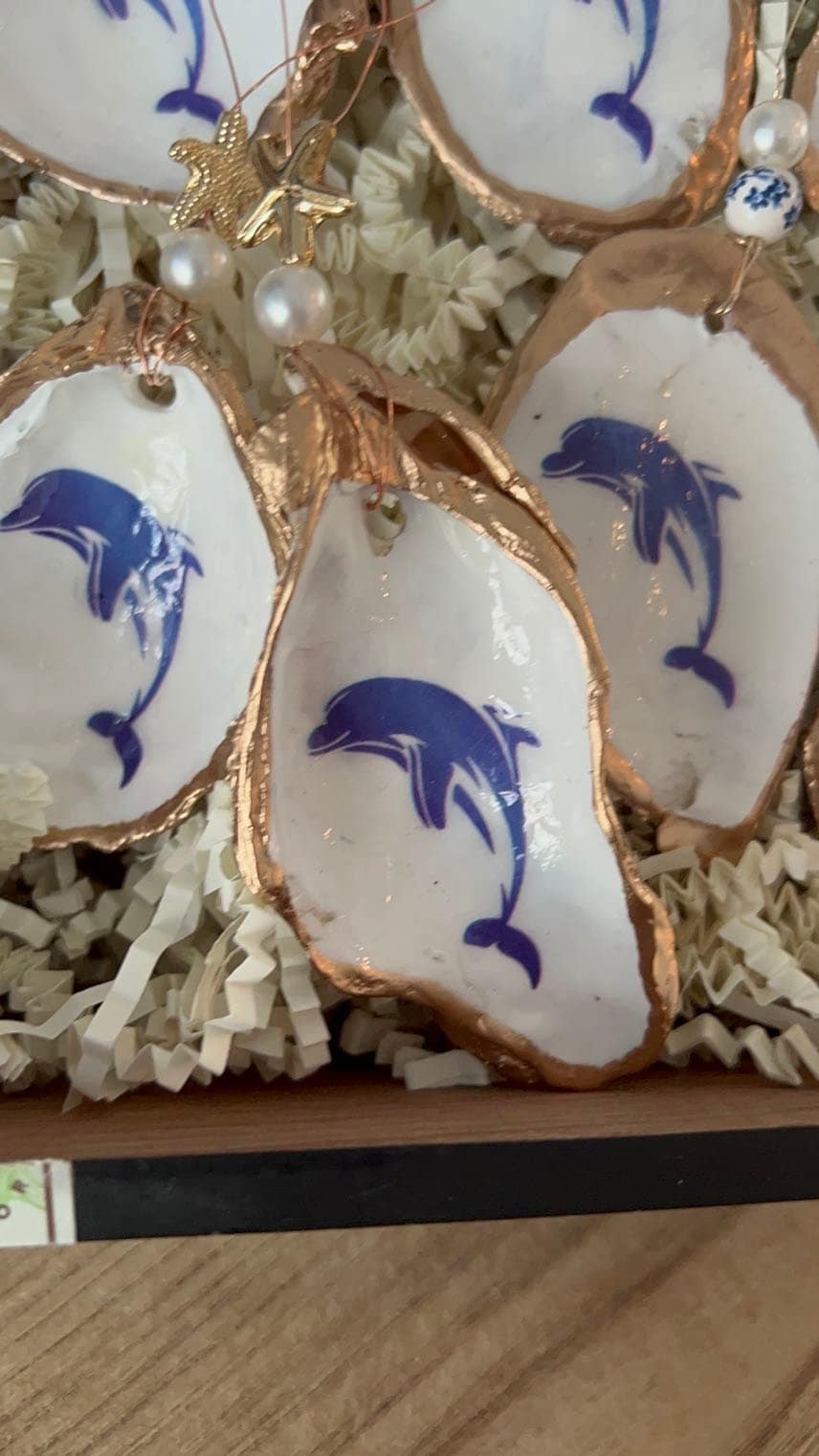Custom napkin rings. Oyster shell napkin ring. Beach table decor. Coastal napkin ring. Christmas/New Years/thanksgiving napkin ring