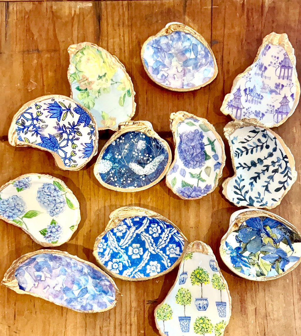 College graduation gift idea Serena/Lily style Shell Jewelry Dish. Decoupaged scallop Shell Jewelry Tray graduation gift & party favor idea.