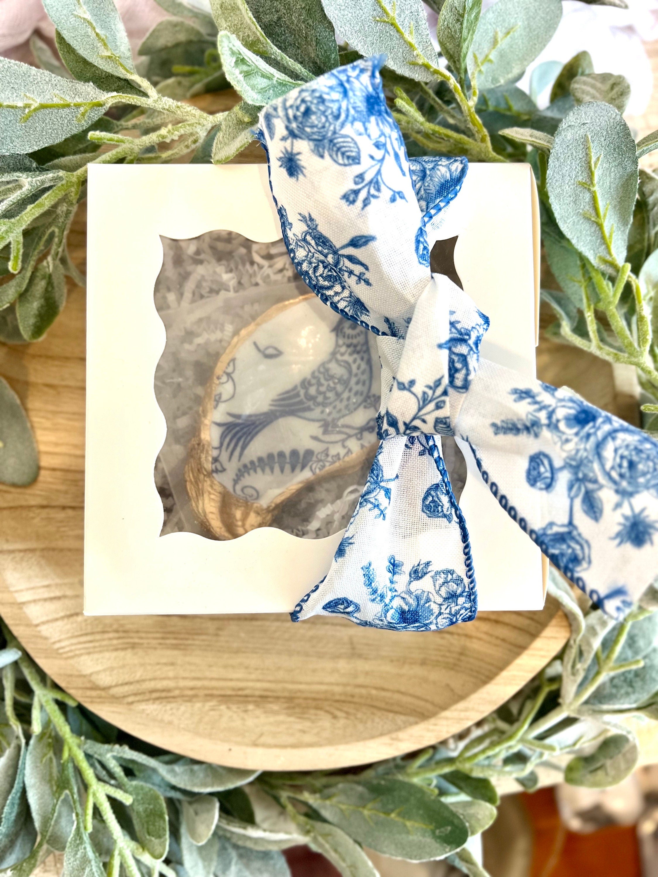 Chinoiserie bird decor Chinese porcelain style shell trinket ring dish. Chinoiserie Gift for Grandma. Lowcountry gift. Luxury wedding favor