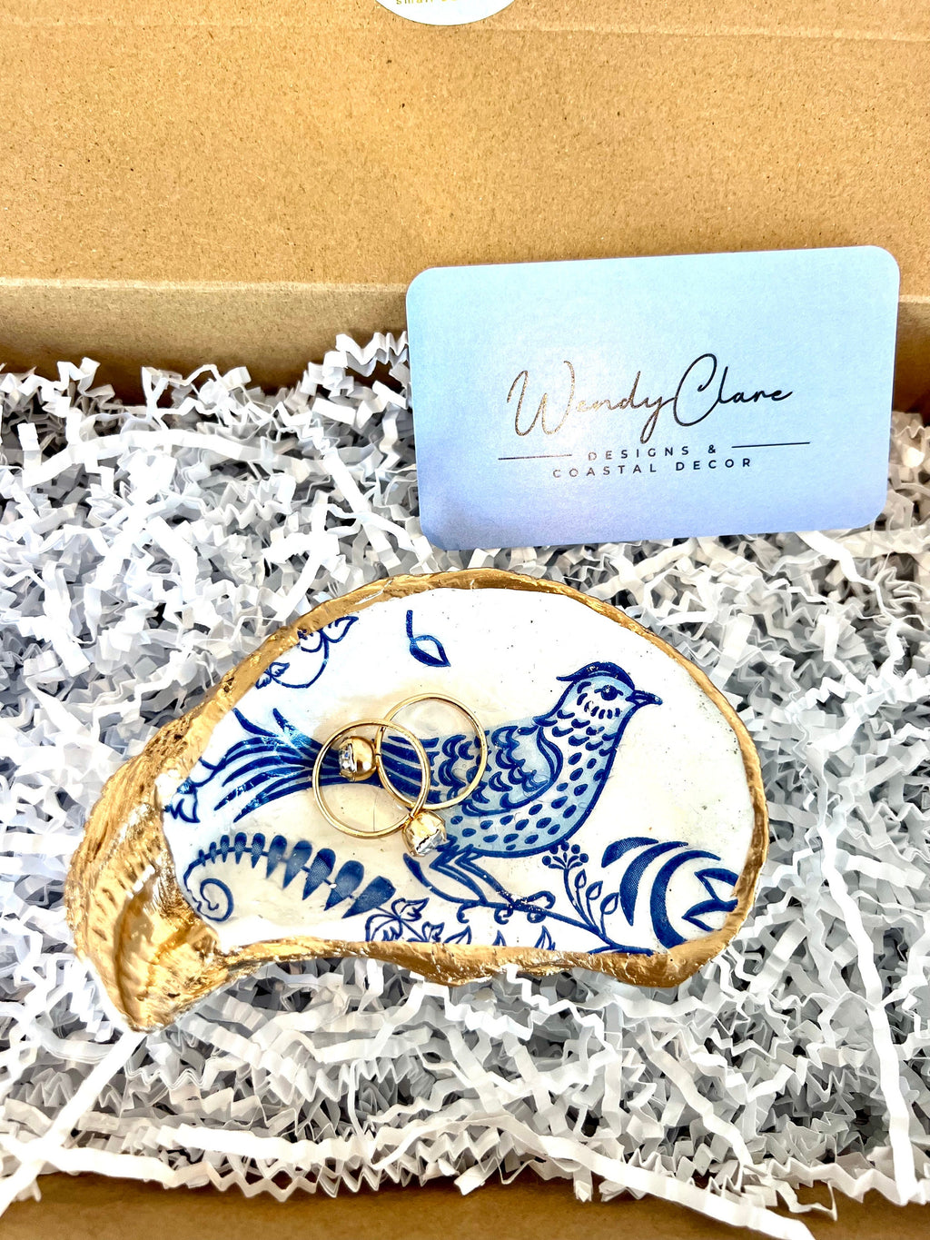 Chinoiserie bird decor Chinese porcelain style shell trinket ring dish. Chinoiserie Gift for Grandma. Lowcountry gift. Luxury wedding favor