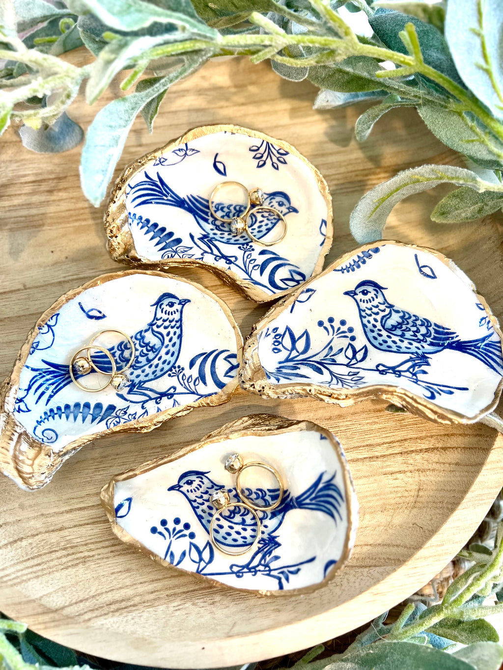 Chinoiserie bird decor Chinese porcelain style shell trinket ring dish. Chinoiserie Gift for Grandma. Lowcountry gift. Luxury wedding favor