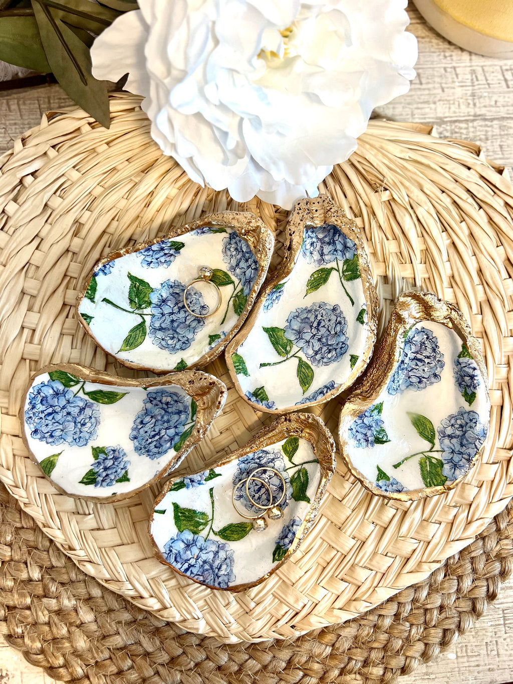 BLUE HYDRANGEA oyster ring dish beachy wedding party favor. Cape Cod party favor shell dish. Nantucket beach party shell gift trinket dish.