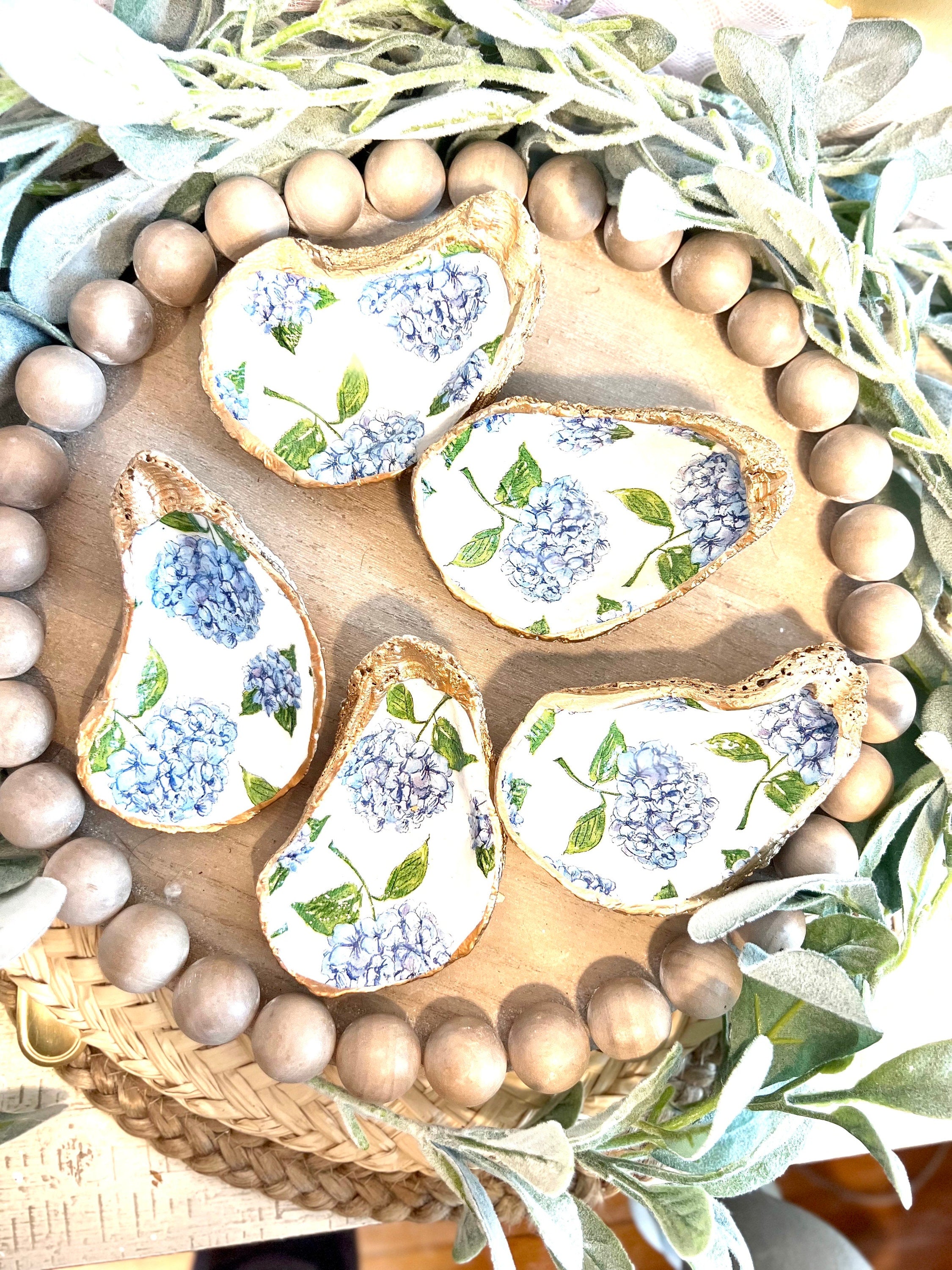 BLUE HYDRANGEA oyster ring dish beachy wedding party favor. Cape Cod party favor shell dish. Nantucket beach party shell gift trinket dish.