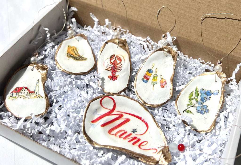 MAINE CHRISTMAS ornament. Maine oyster ornament. Maine shell ornament. Maine oyster art. Maine gift idea. Maine Christmas gift. Maine travel
