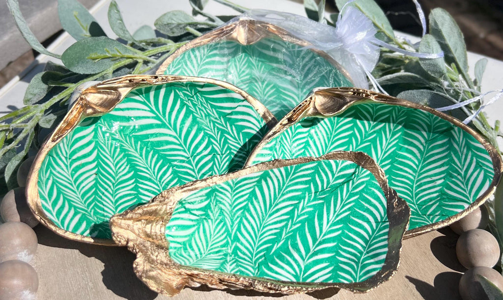 GREEN & WHITE tropical shell ring dish bridal shower favor. Hand painted shell wedding coastal favor. SAGE green bridesmaid proposal favor