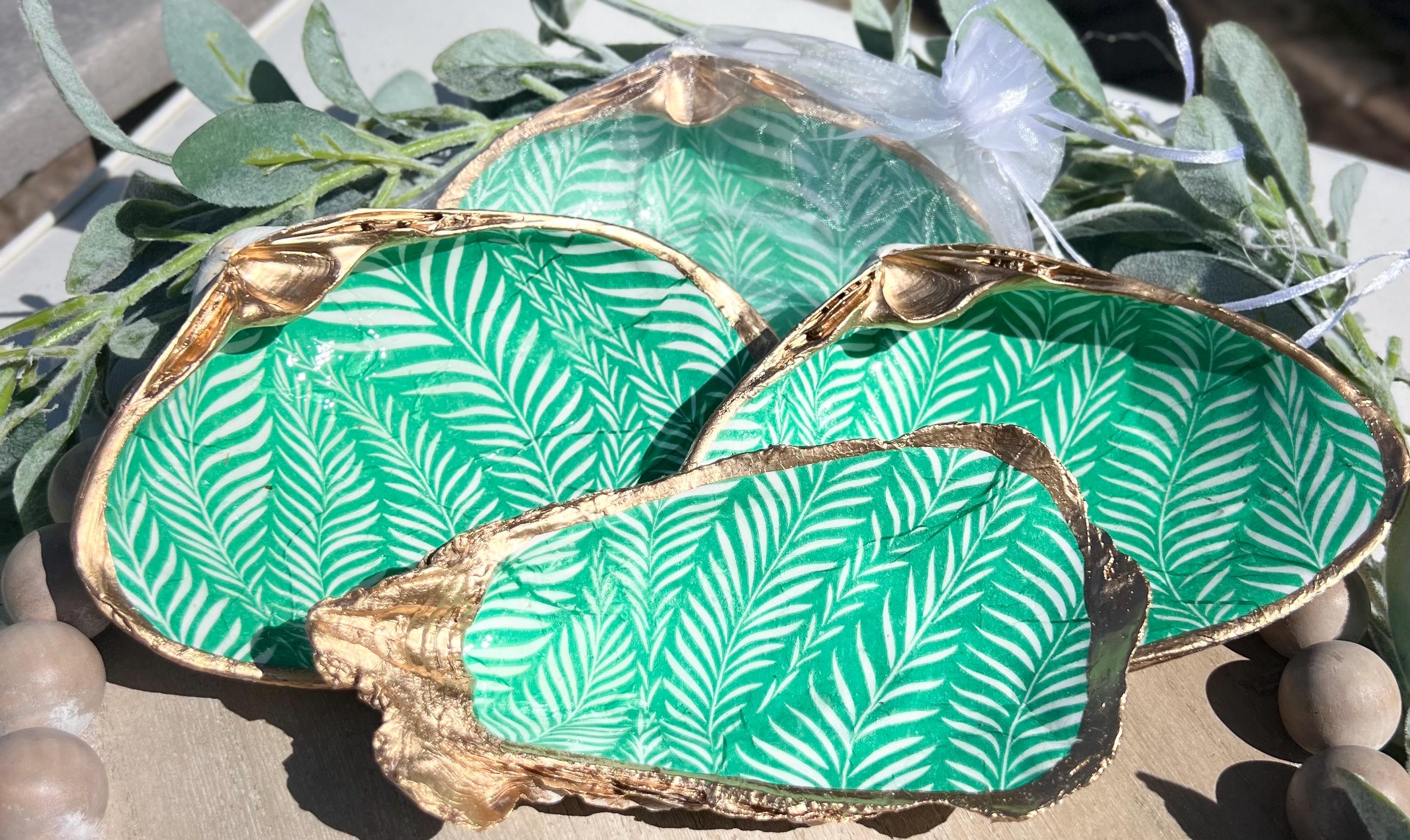 GREEN & WHITE tropical shell ring dish bridal shower favor. Hand painted shell wedding coastal favor. SAGE green bridesmaid proposal favor