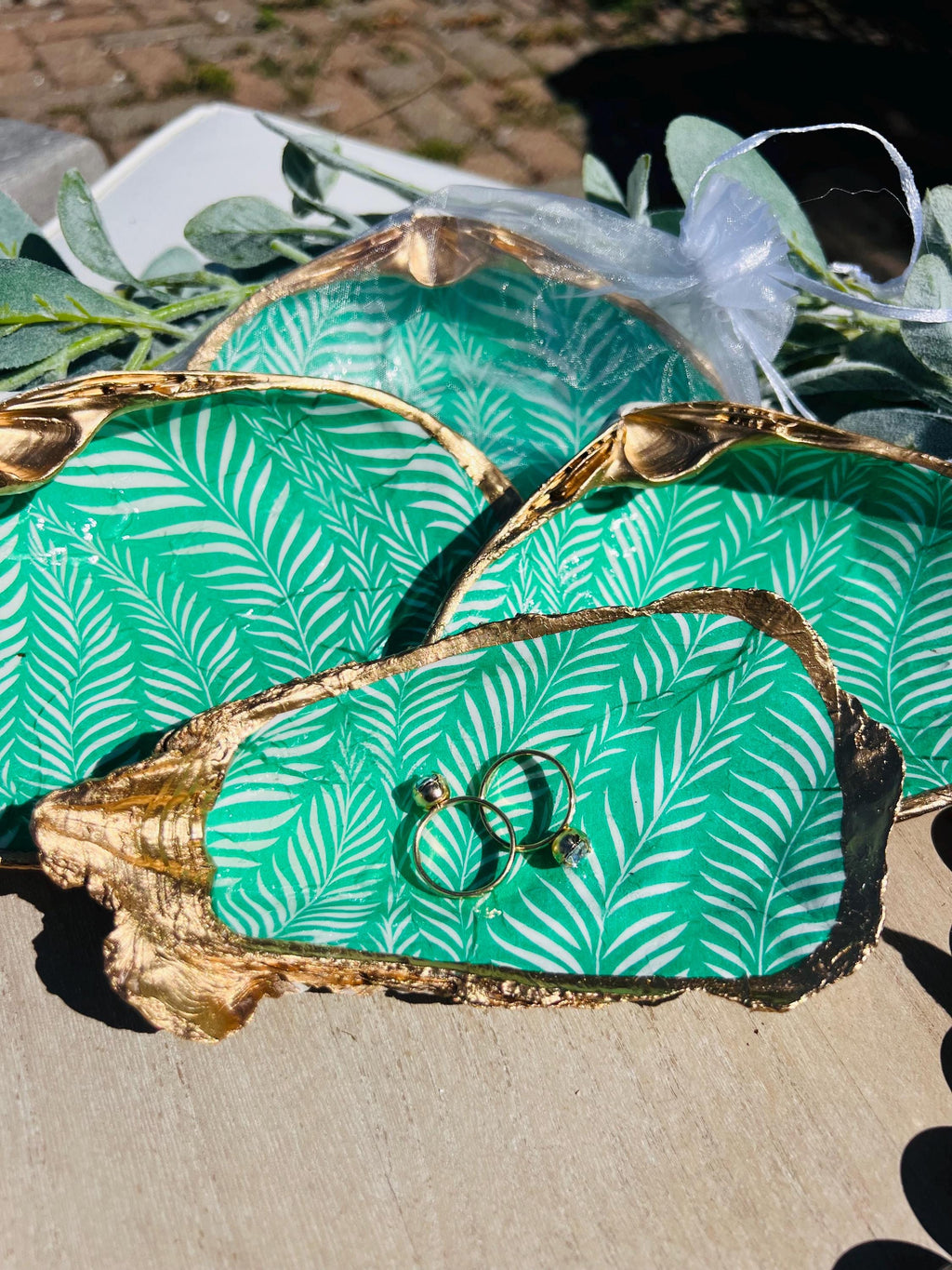 GREEN & WHITE tropical shell ring dish bridal shower favor. Hand painted shell wedding coastal favor. SAGE green bridesmaid proposal favor