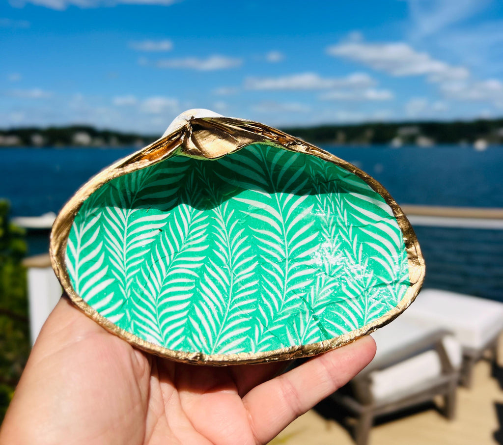 GREEN & WHITE tropical shell ring dish bridal shower favor. Hand painted shell wedding coastal favor. SAGE green bridesmaid proposal favor