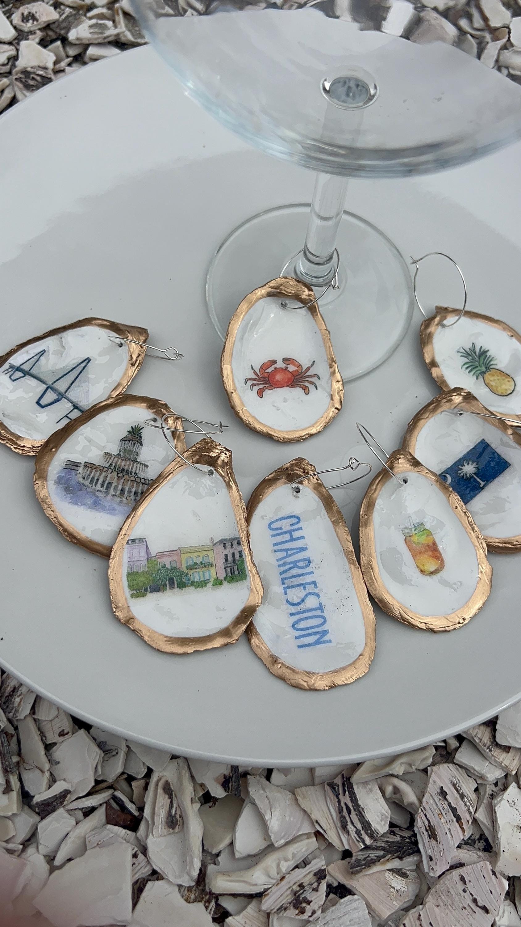 Charleston Coastal Oyster Shell Wine Charms - Elegant Gold Rim Wine Glass Markers Southern Charm Decor for Charleston Event or Bachelorette