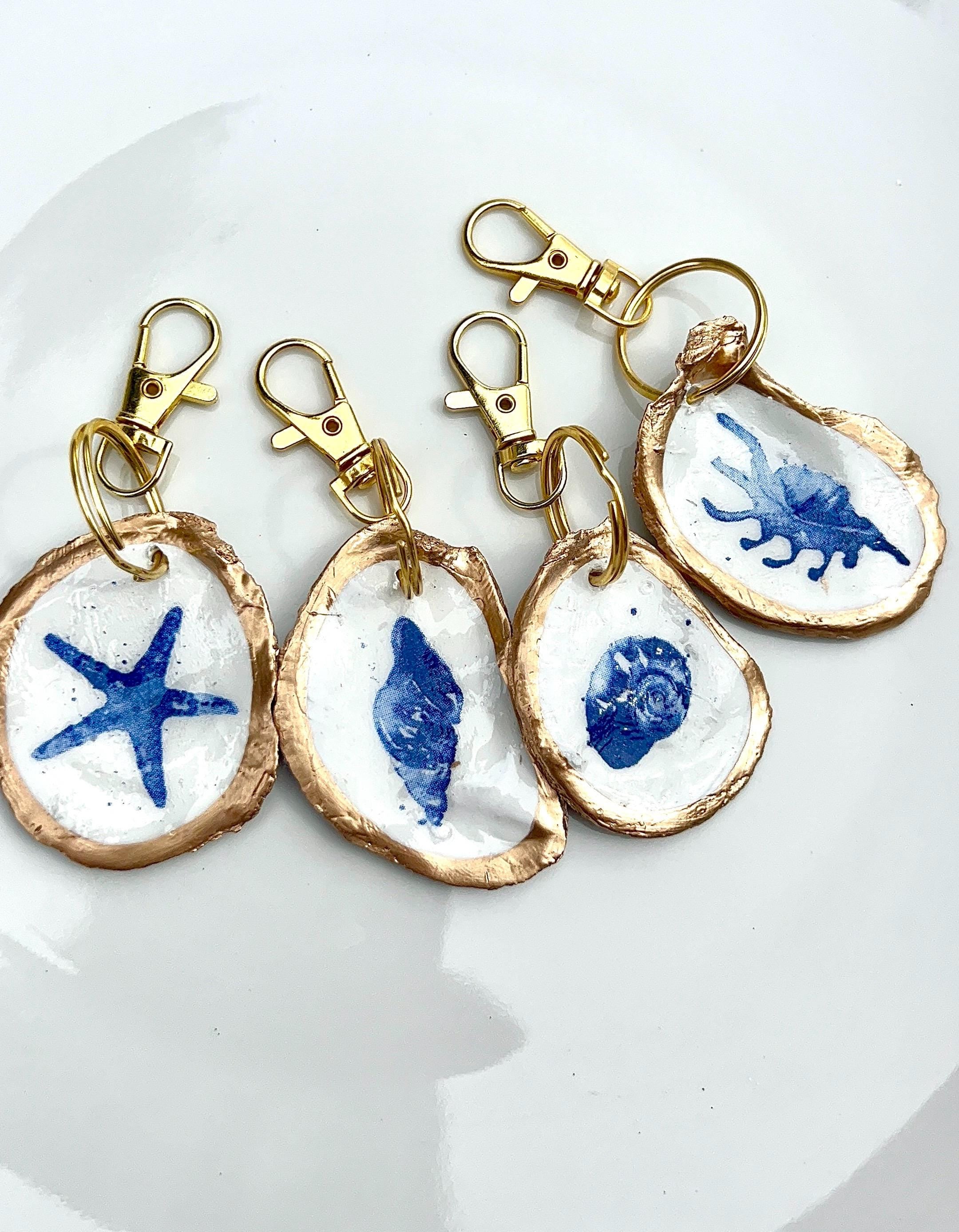 Handpainted Oyster Shell Keychain Bag Charm Coastal Nautical Key Ring, Gold Trim Shell Charm Beach Bachelorette Favor Preppy Ocean Accessory