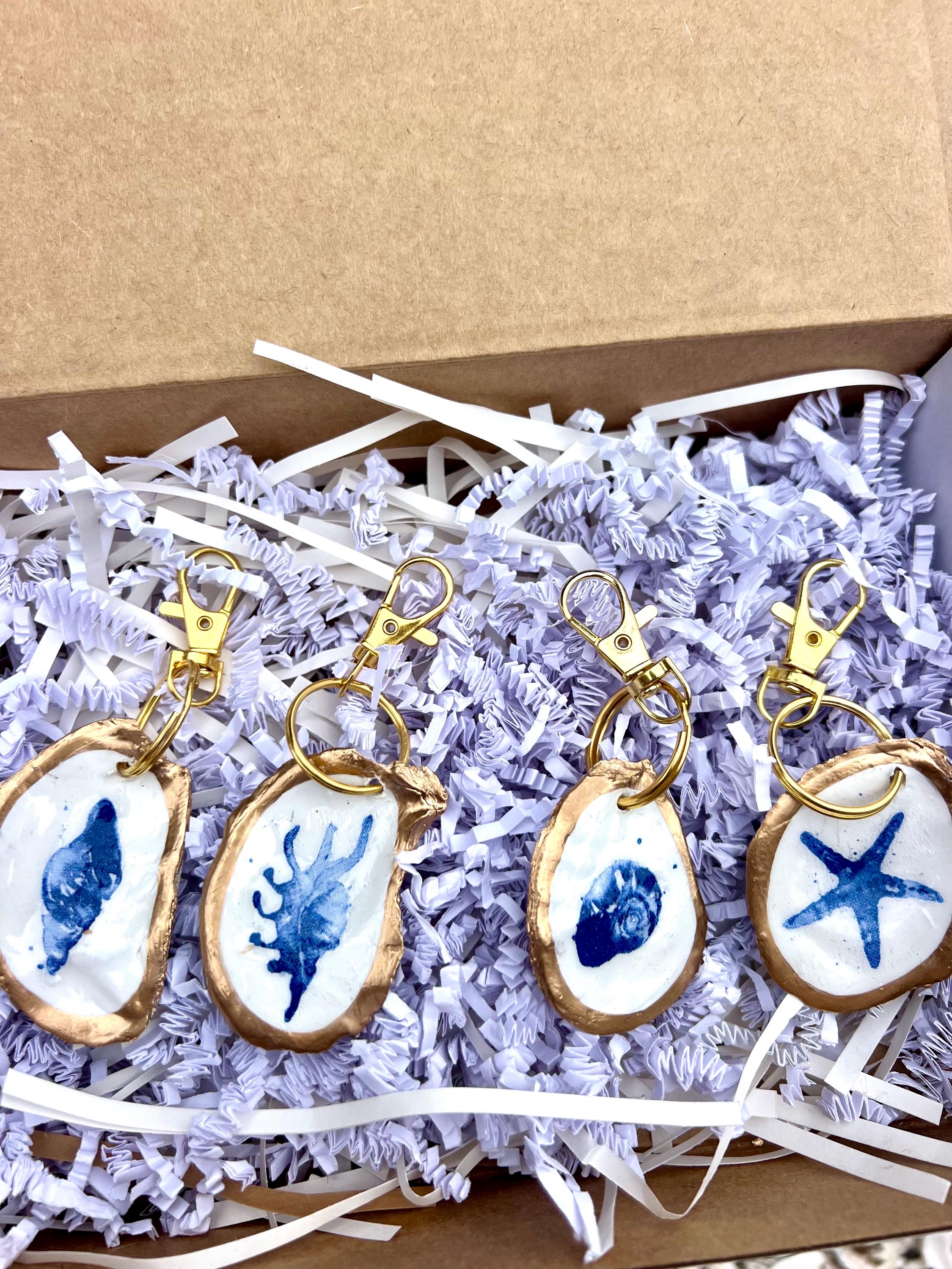 Handpainted Oyster Shell Keychain Bag Charm Coastal Nautical Key Ring, Gold Trim Shell Charm Beach Bachelorette Favor Preppy Ocean Accessory